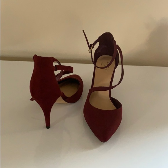 Shoes - Picture 4 of 4